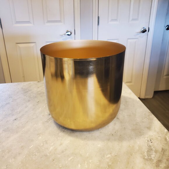 Threshold Gold Metal 9.5” Planter - Picture 2 of 8